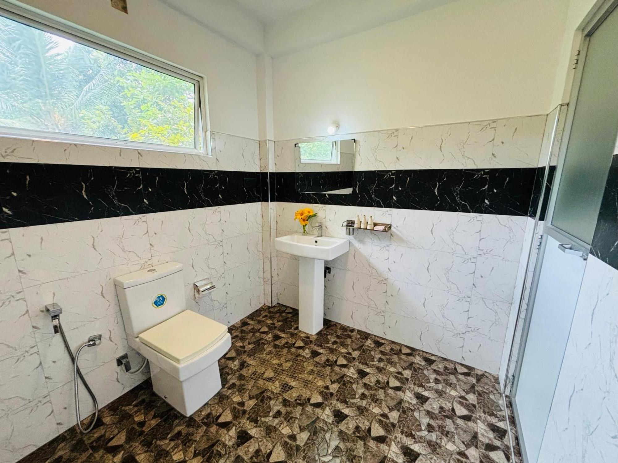 Forest Dew Udawalawa ウダワラウェ 部屋 写真
