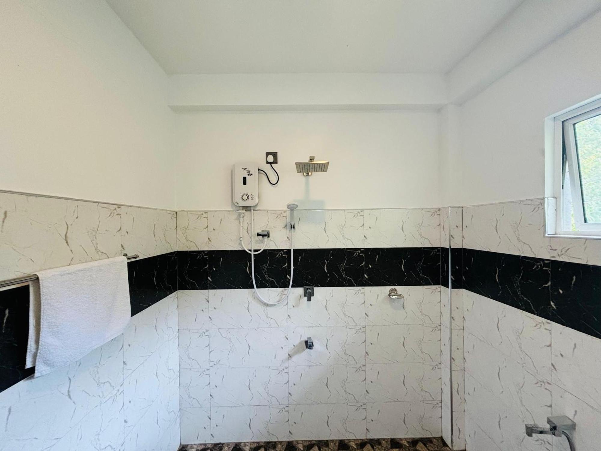 Forest Dew Udawalawa ウダワラウェ 部屋 写真